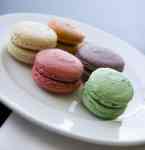 \"plate-of-macaroons\"